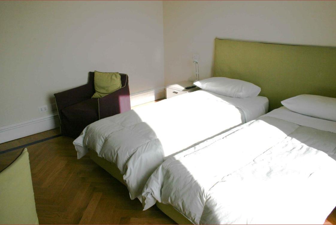 Residence Gli Angioini Srl Naples Extérieur photo