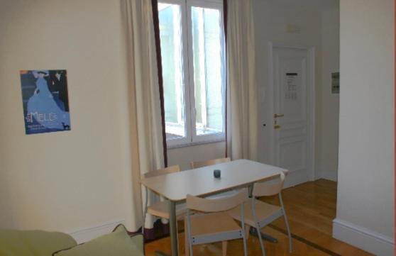 Residence Gli Angioini Srl Naples Extérieur photo