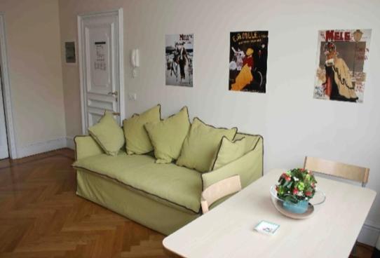 Residence Gli Angioini Srl Naples Extérieur photo
