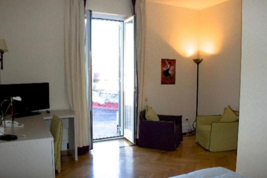 Residence Gli Angioini Srl Naples Extérieur photo