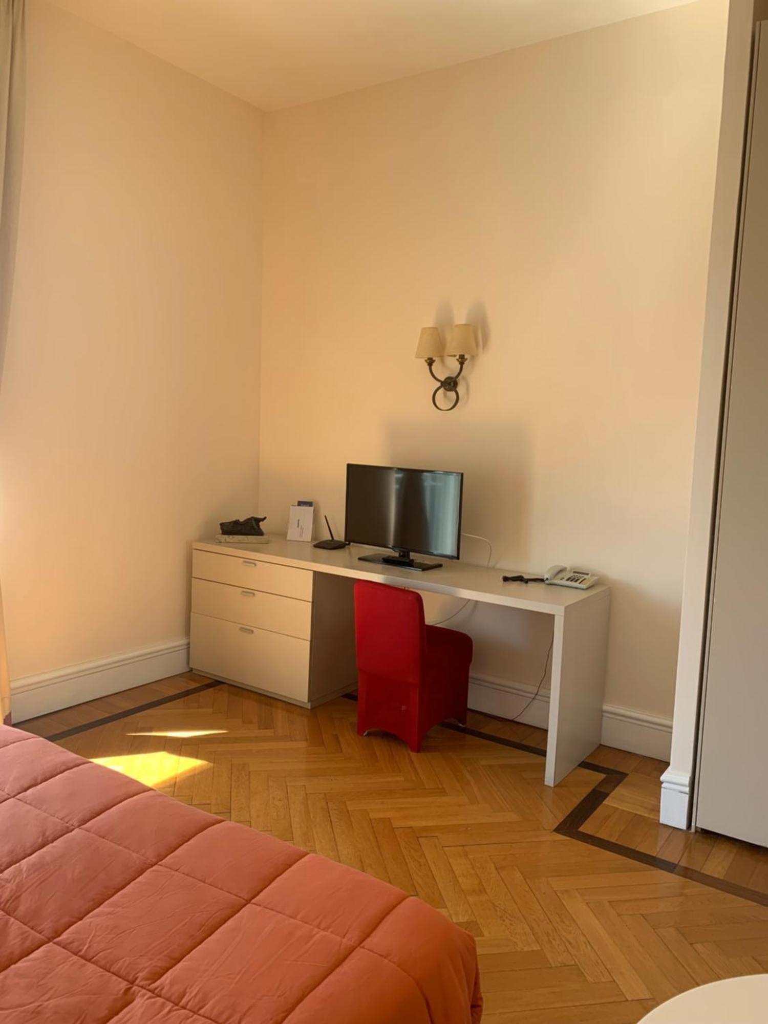Residence Gli Angioini Srl Naples Extérieur photo
